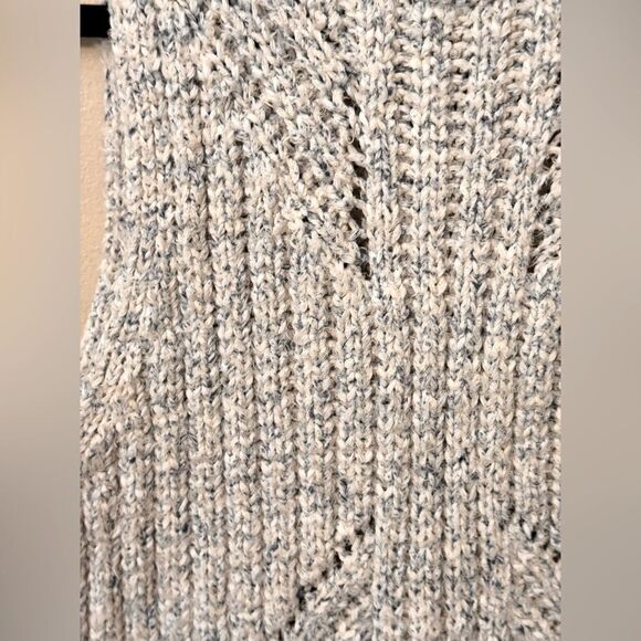 Anthropologie Blue/White‎ Sleeveless Sweater  Size L - Picture 4 of 9